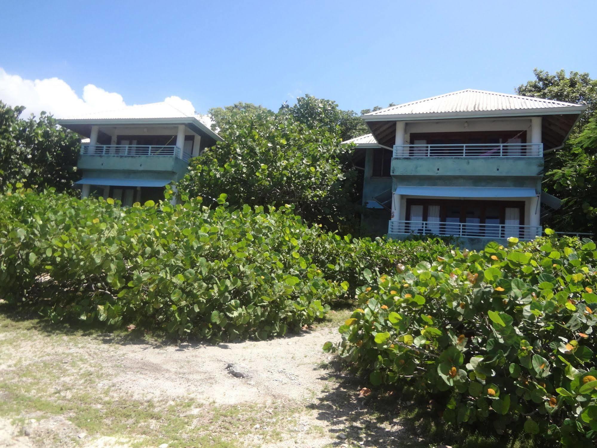 Idle Awhile Cliffs Hotel Negril Exterior photo